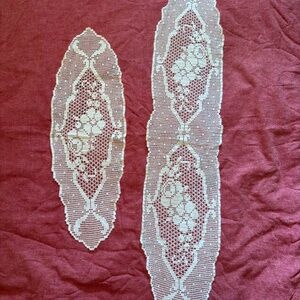 Set of 2 Vintage Hand Crocheted Cotton Doily, Extra-fine yarn